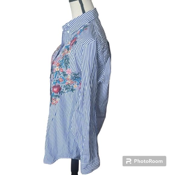 Zara Women Button Down Top With Floral Embroidery. Size S. - Picture 6 of 7